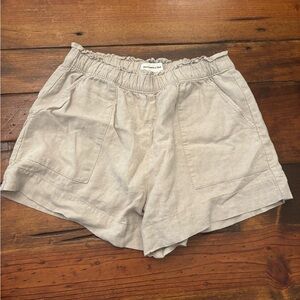 Abercrombie & Fitch High Waist Cream Shorts